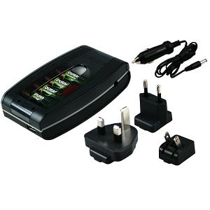 Duracell Matkalaturi + AC, DC &amp; USB  