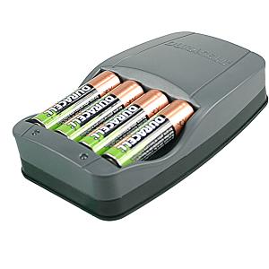 Edullinen Duracell NiMH AA-paristolaturi 